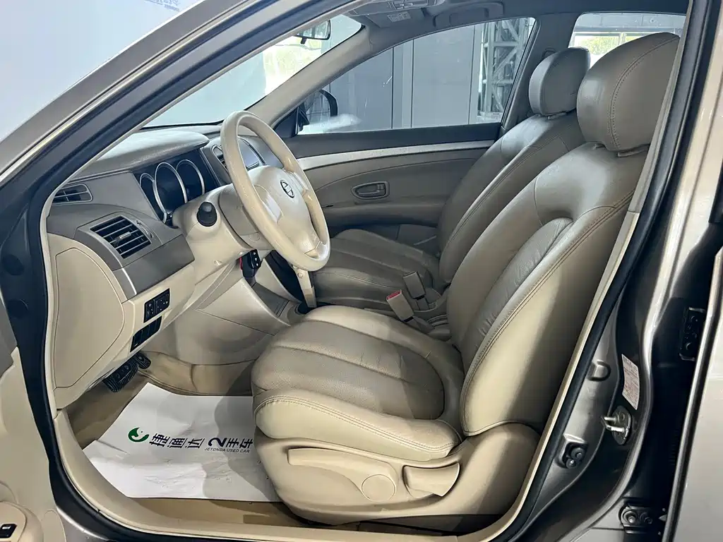 Nissan Sylphy 2013 — фото 17