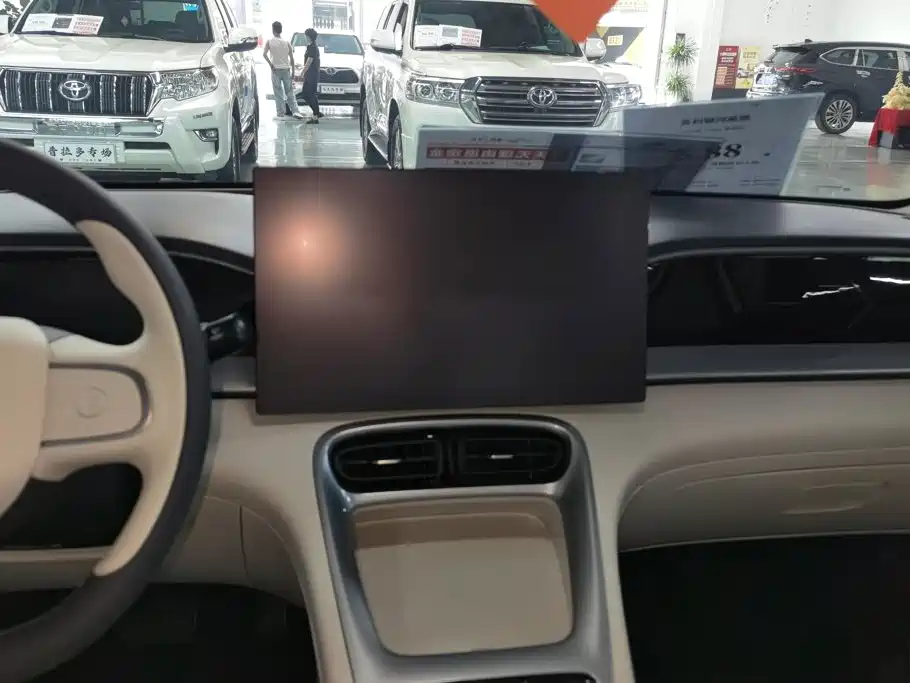 Geely Galaxy Starwish 2025 — фото 13