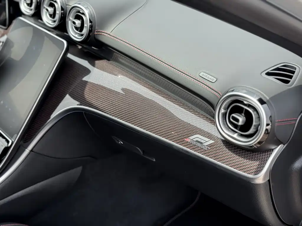Mercedes-Benz C-Class AMG New Energy 2025 — фото 14