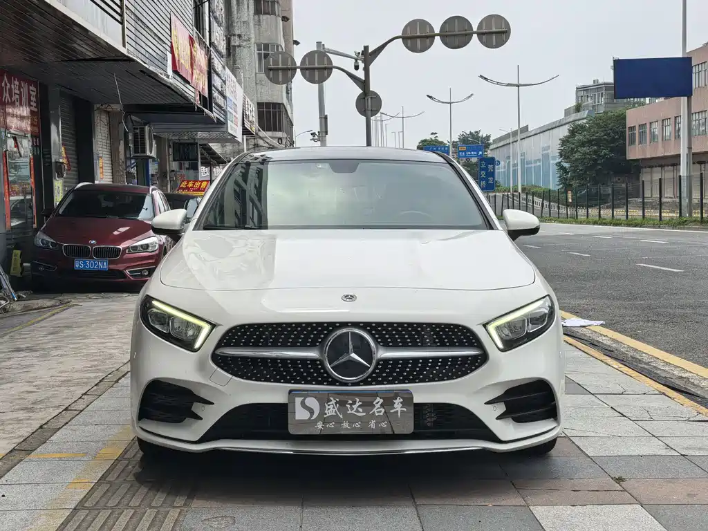 Mercedes-Benz A-Class 2021 — фото 2