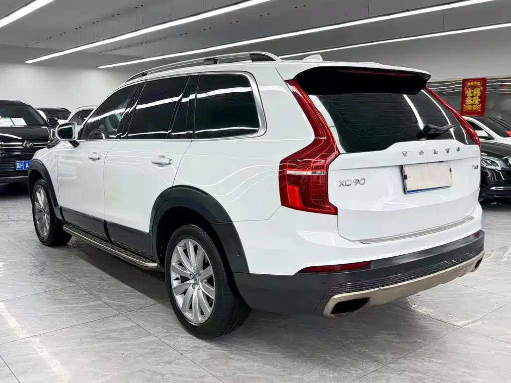 Volvo XC90 2016