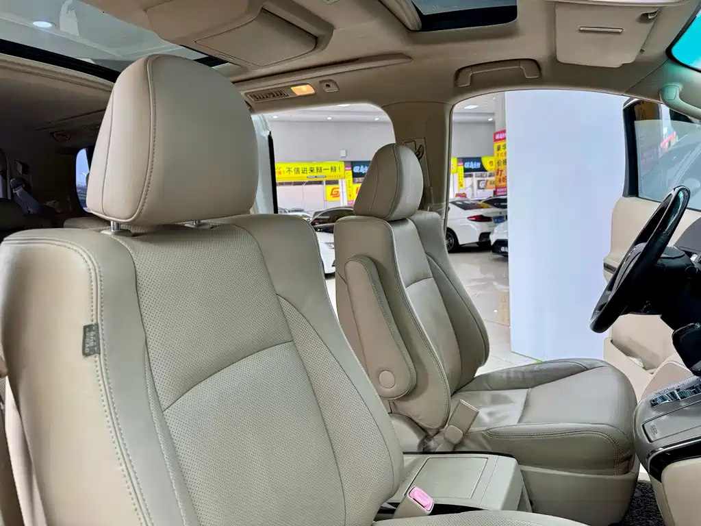 Toyota Alphard 2016 — фото 14