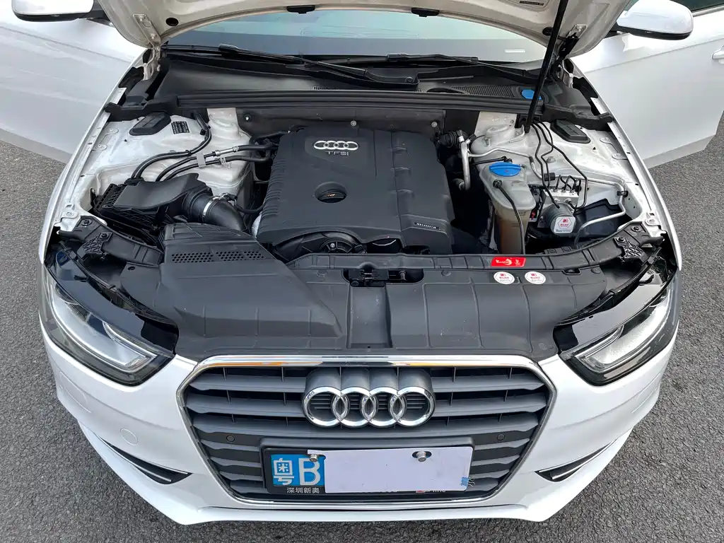 Audi A4L 2014 — фото 14