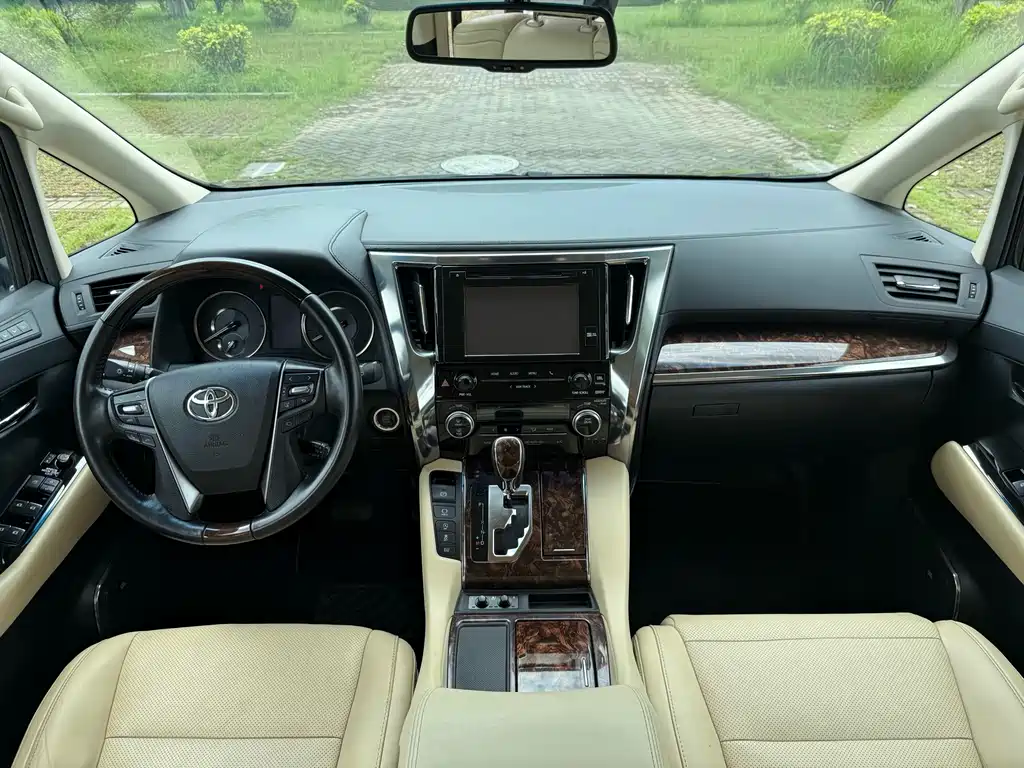 Toyota Alphard 2019 — фото 9