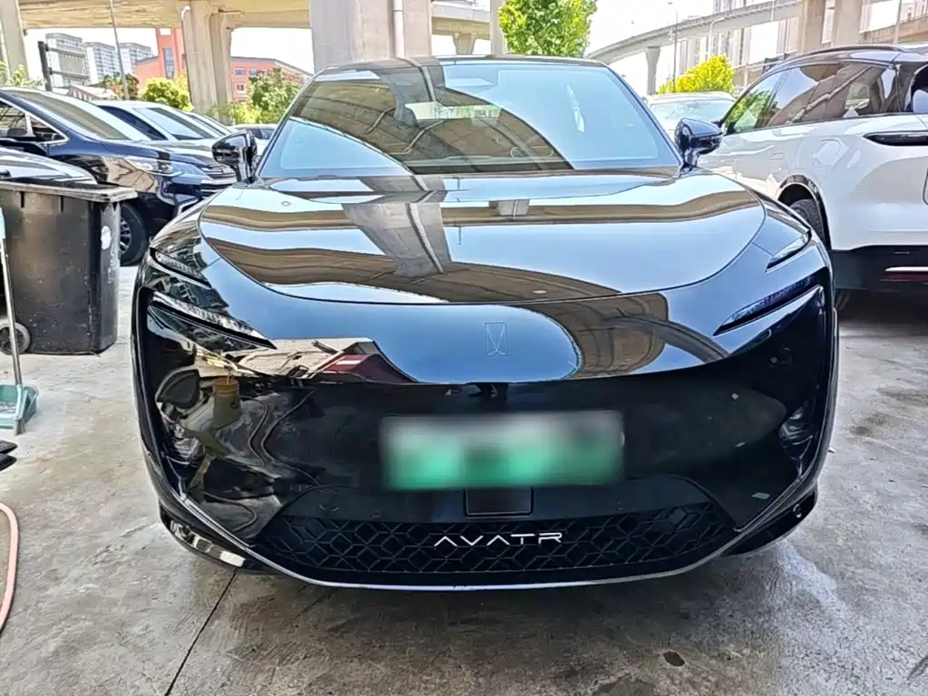 Avatr 11 2025