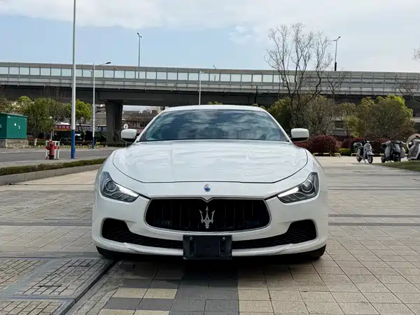 Maserati Ghibli 2015