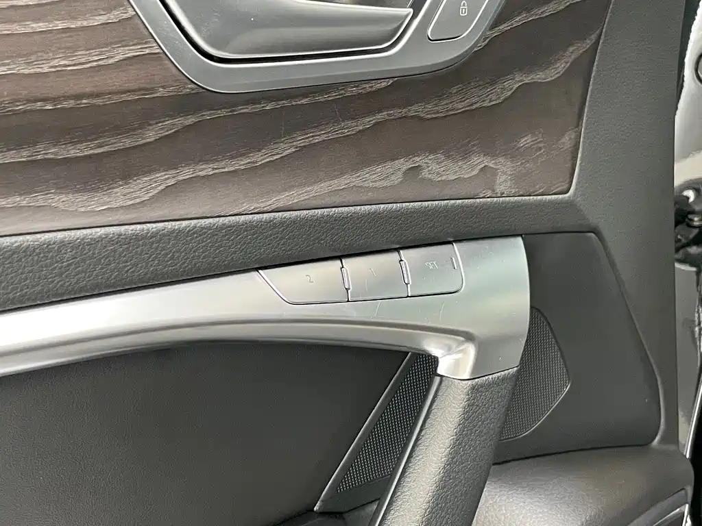 Audi A6L 2023 — фото 20
