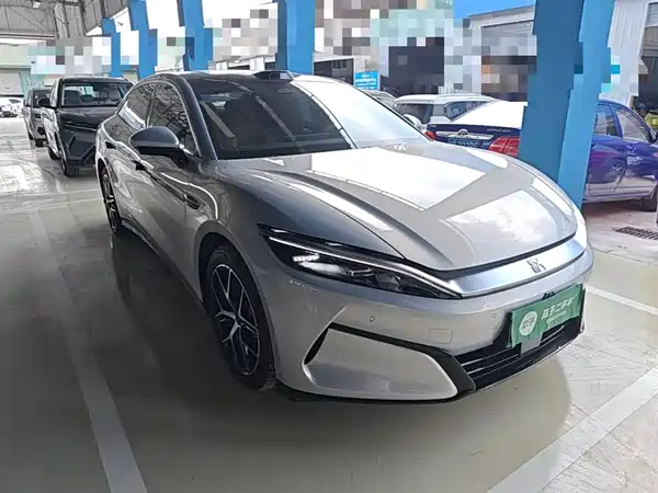 BYD Han L 2025
