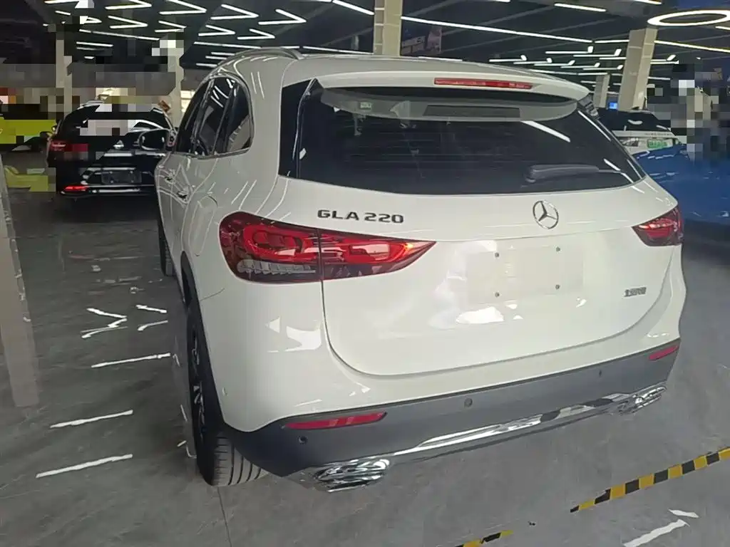 Mercedes-Benz GLA 2022 — фото 4