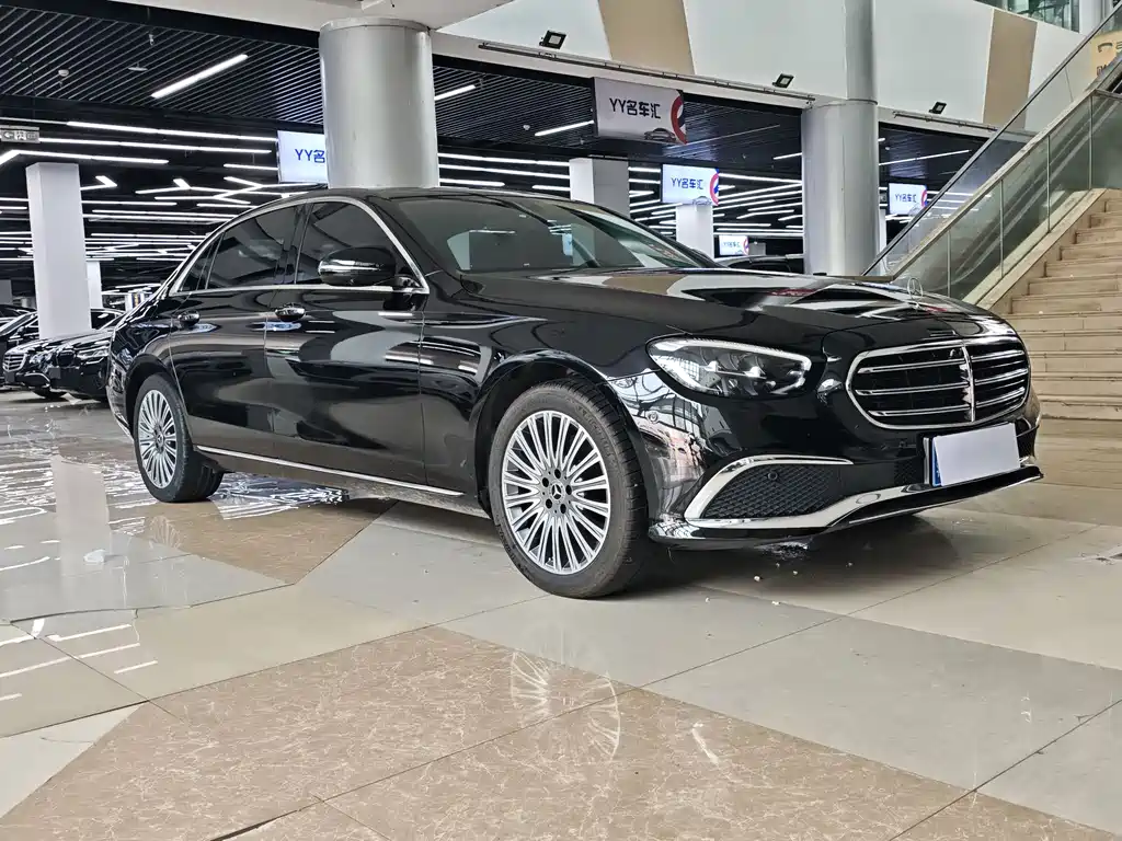 Mercedes-Benz E-Class 2022 — фото 3