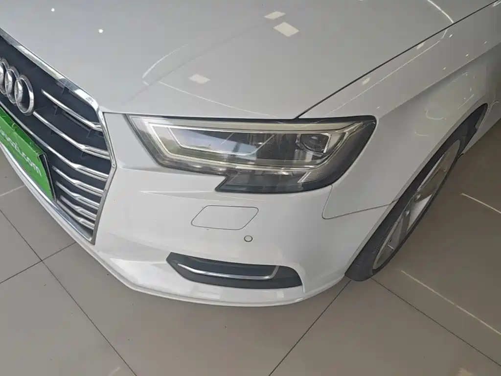 Audi A3 2017 — фото 18