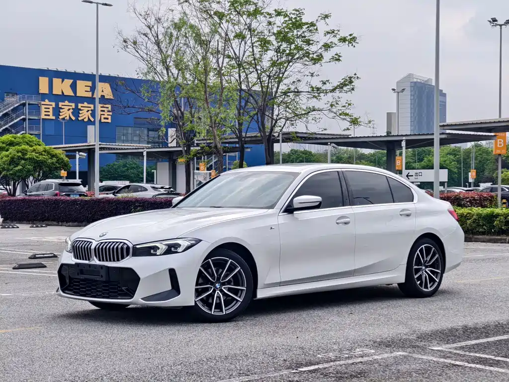 BMW 3 Series 2023