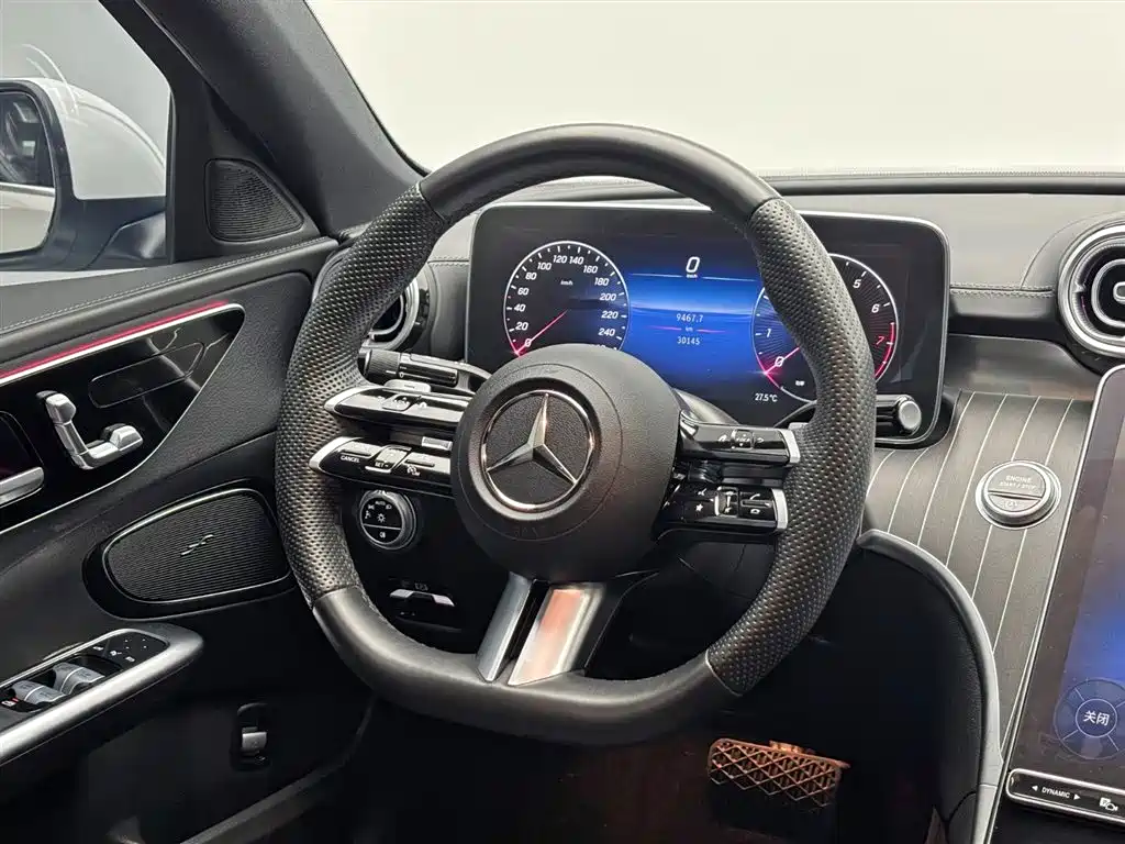Mercedes-Benz C-Class 2023 — фото 20