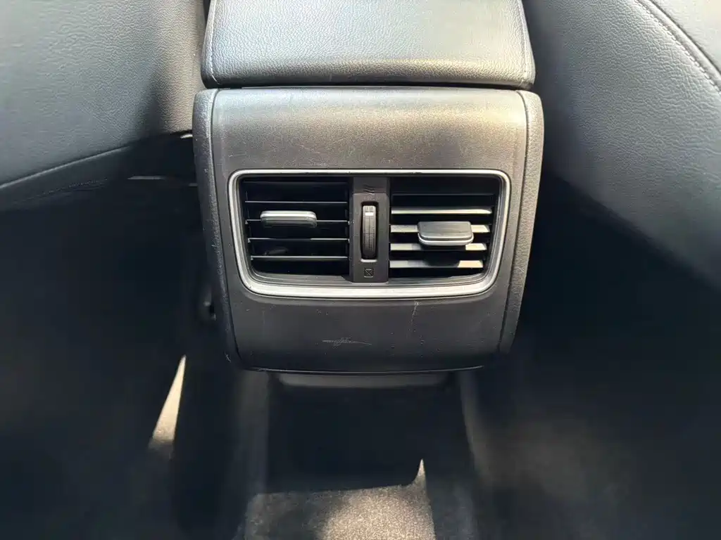 Honda Accord 2019 — фото 14