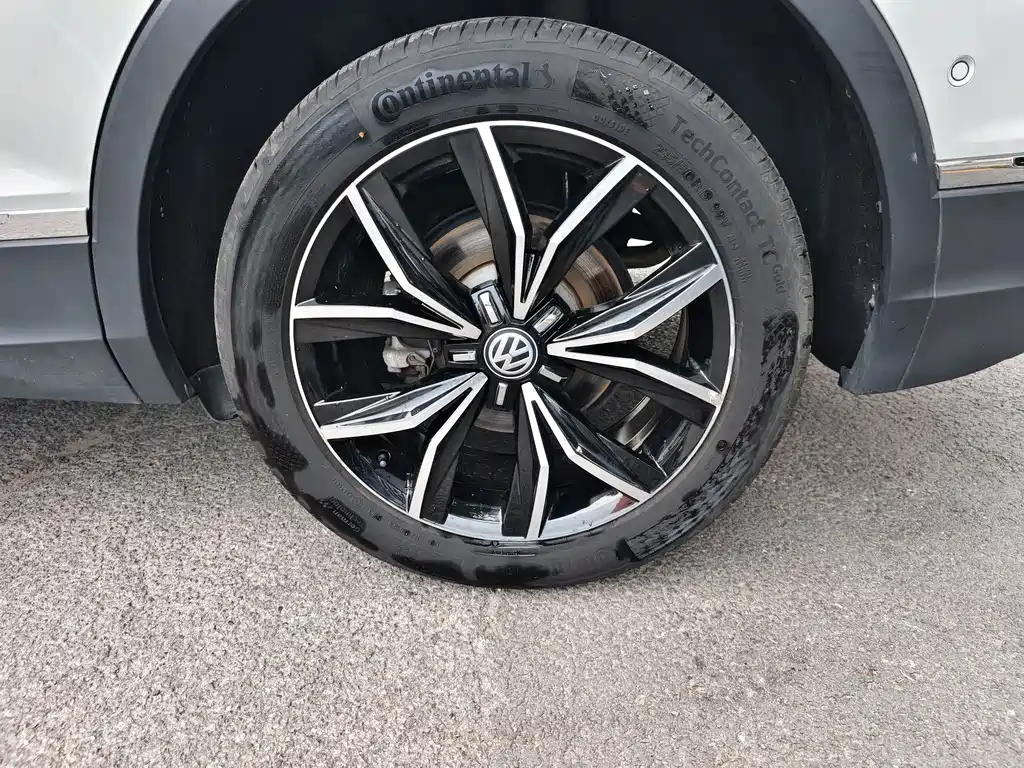 Volkswagen Tiguan L 2019 — фото 13