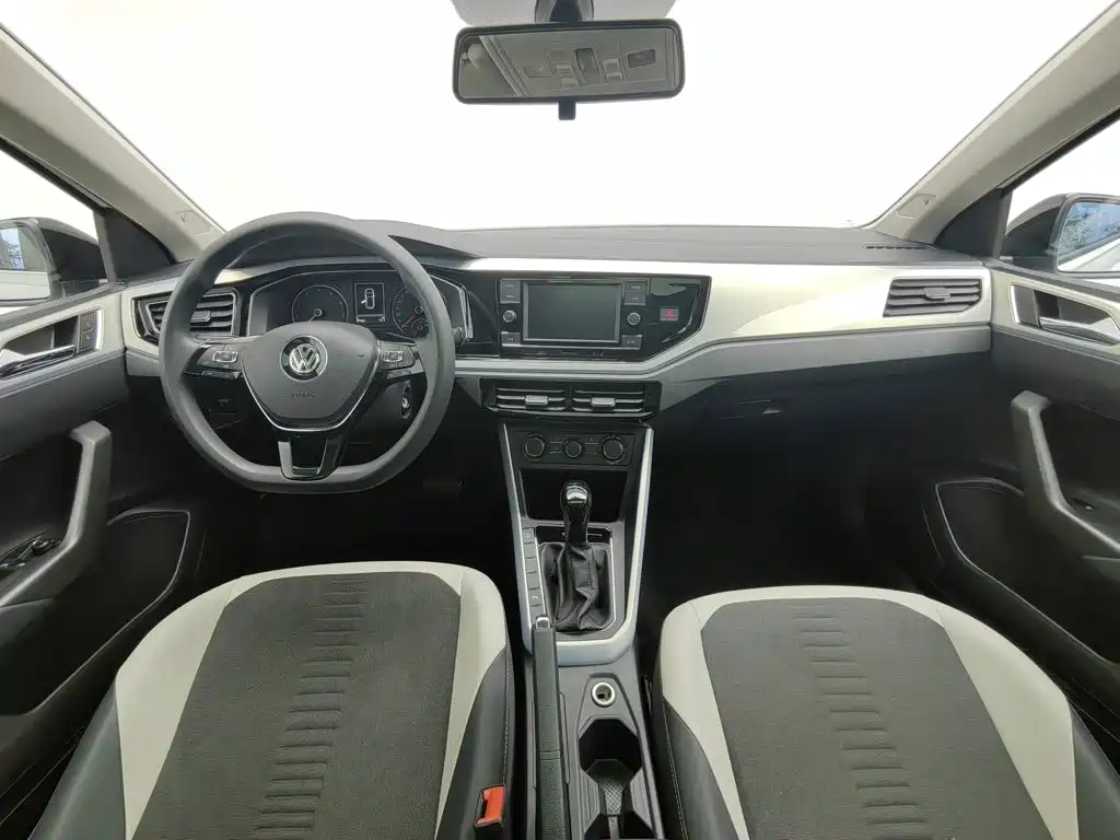 Volkswagen Polo 2021