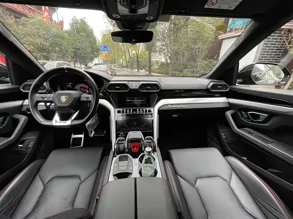 Lamborghini Urus 2018