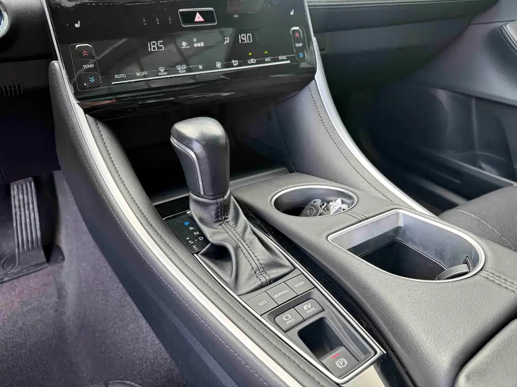 Toyota Avalon 2022 — фото 23