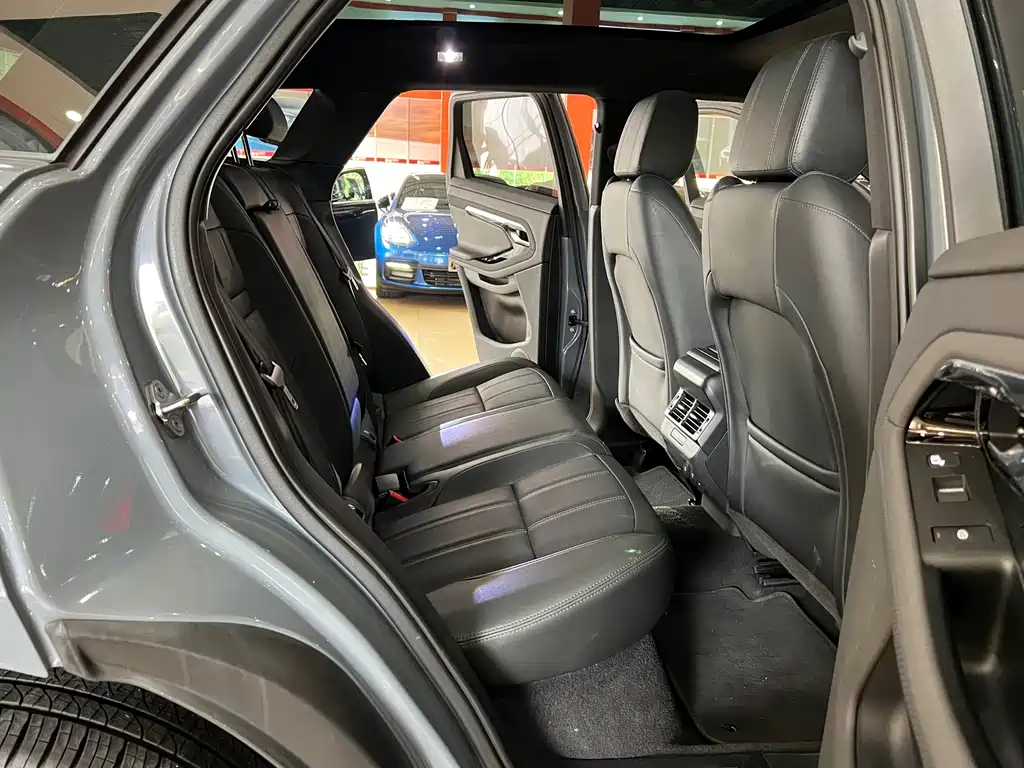 Land Rover Range Rover Evoque 2021 — фото 10