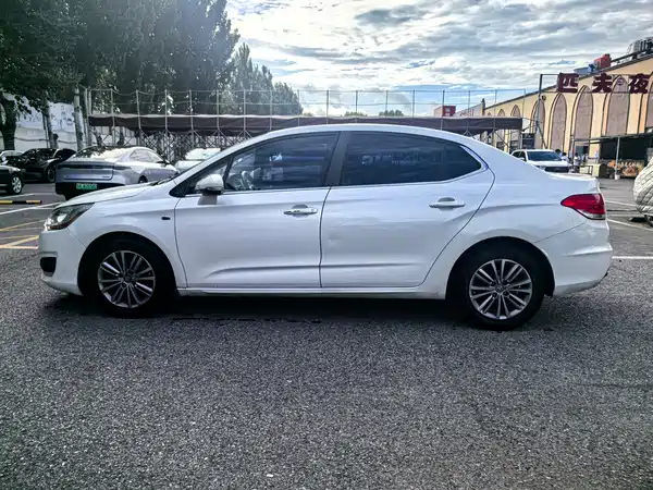 Citroën C4L 2014