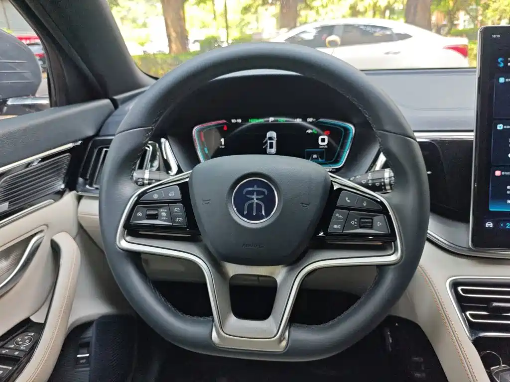 BYD Song PLUS New Energy 2022 — фото 11