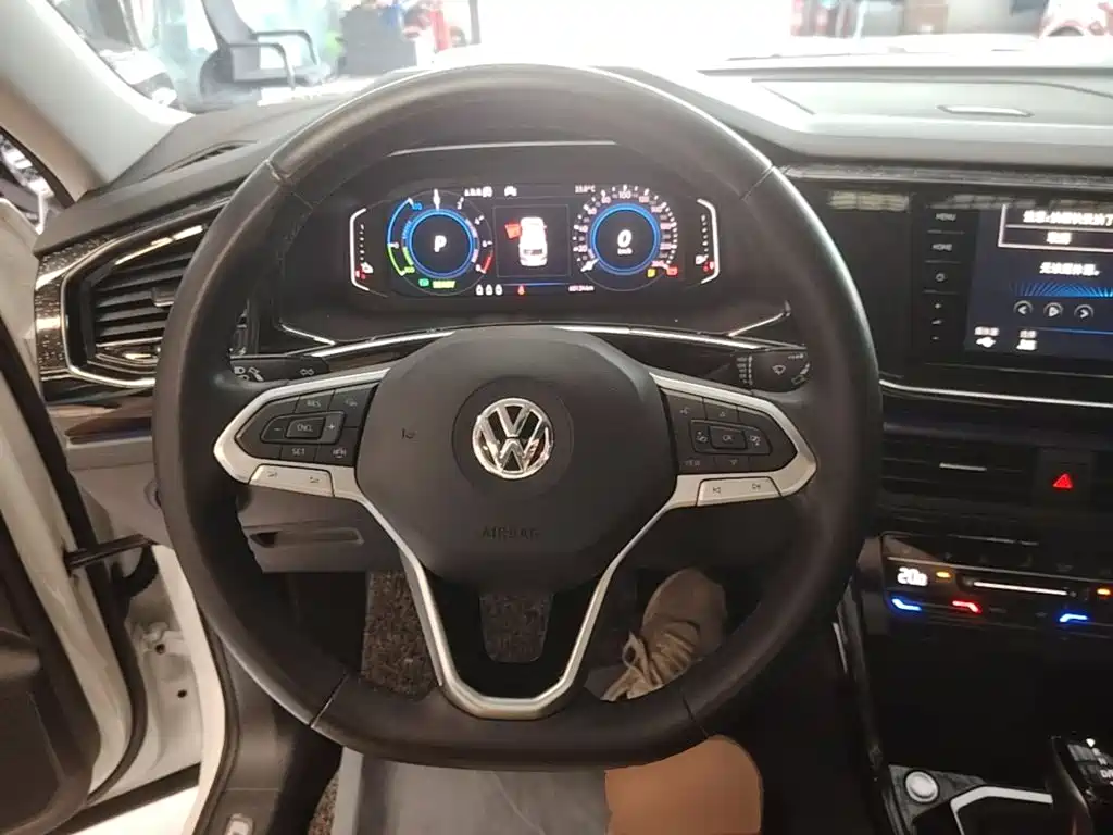Volkswagen Tanyue GTE 2021 — фото 11