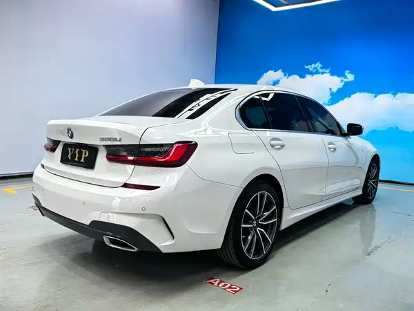 BMW 3 Series 2022