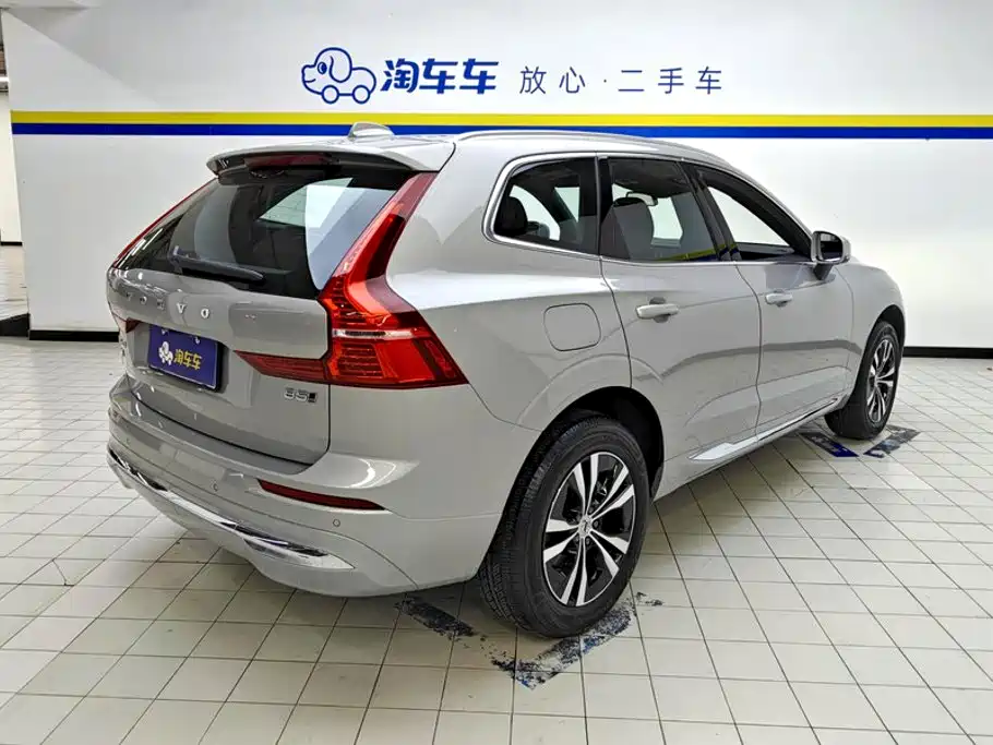 Volvo XC60 2024 — фото 3