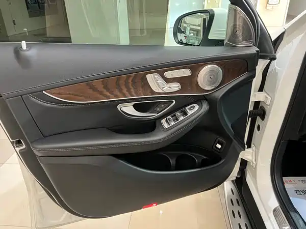 Mercedes-Benz GLC 2020