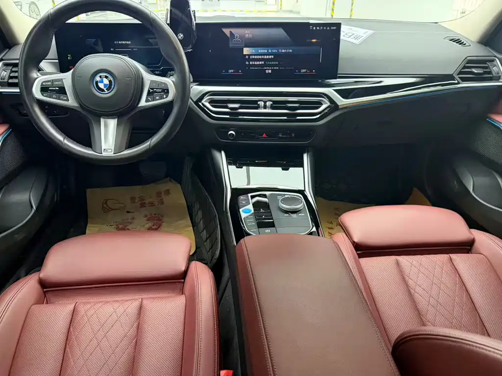 BMW i3 2024 — фото 12