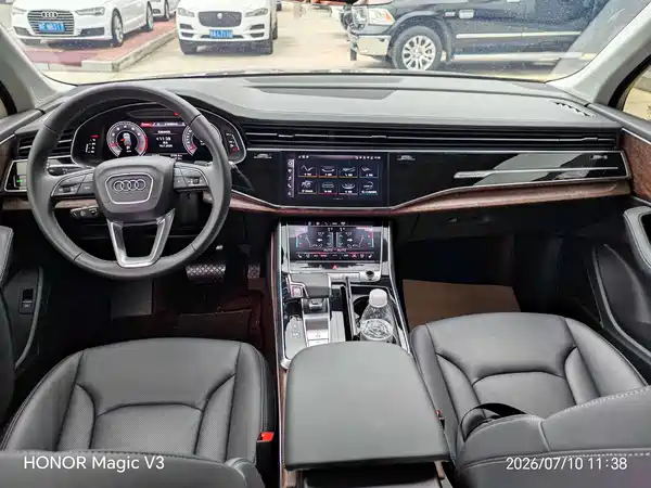 Audi Q7 2025