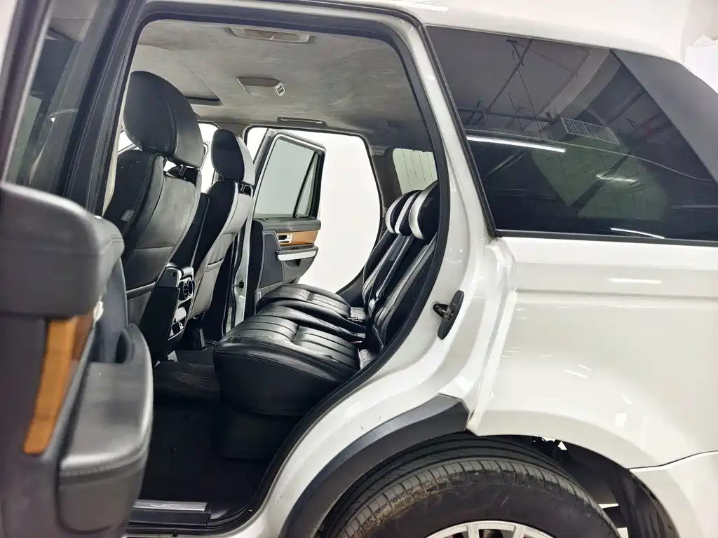 Land Rover Range Rover Sport 2013 — фото 13