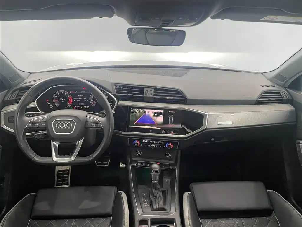 Audi Q3 2025 — фото 10