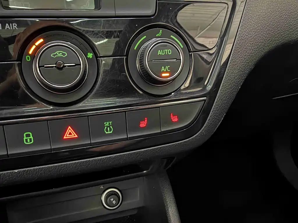 Skoda Kamiq 2023 — фото 12