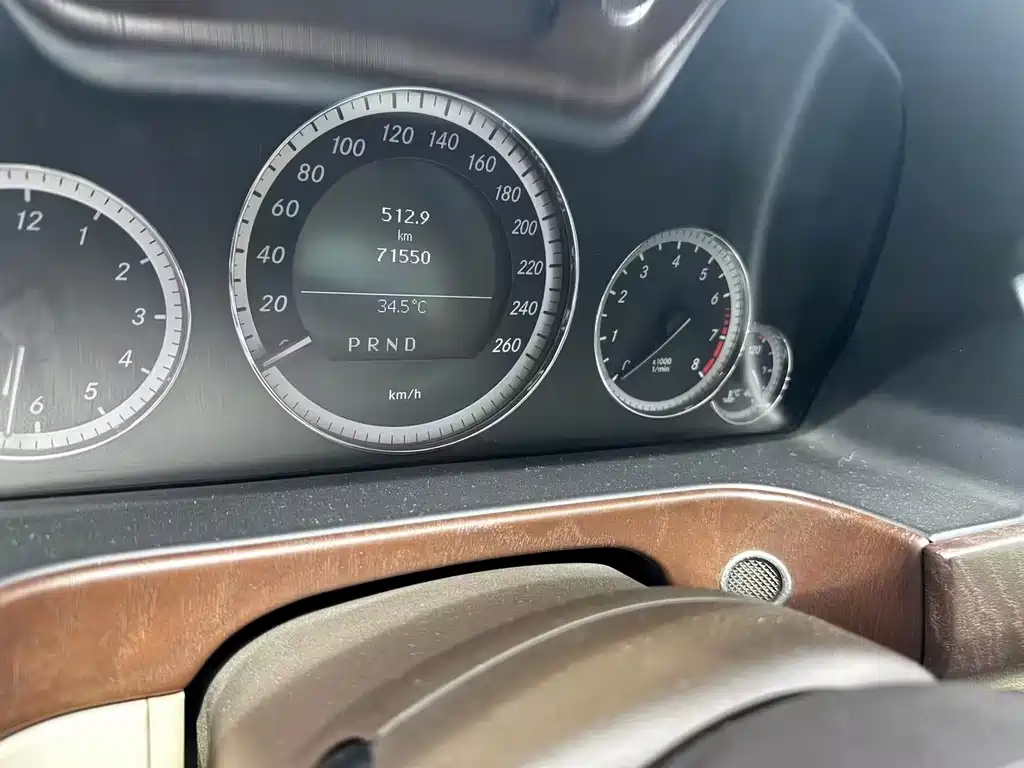Mercedes-Benz E-Class 2011