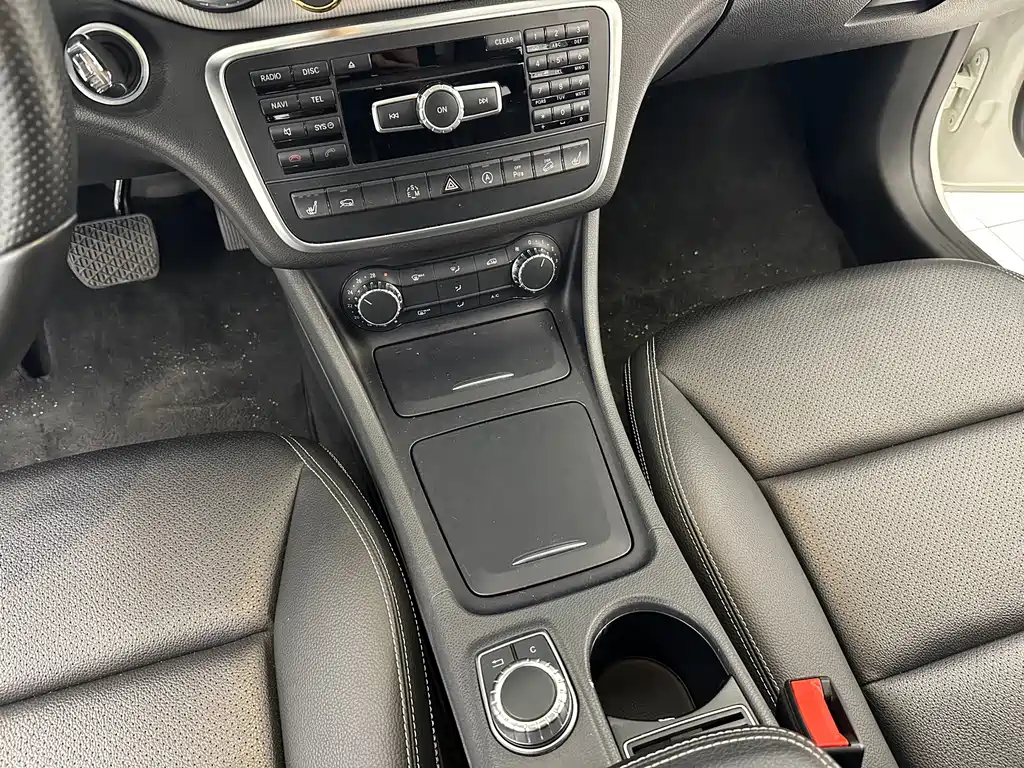 Mercedes-Benz GLA 2016 — фото 17