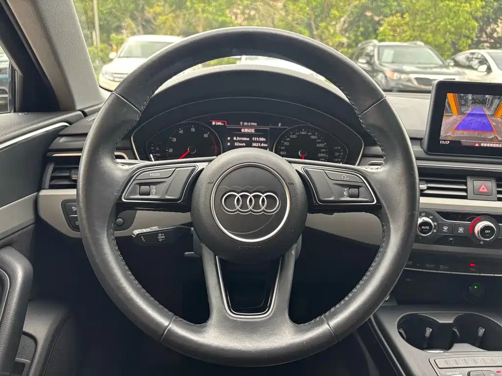 Audi A4L 2018 — фото 17