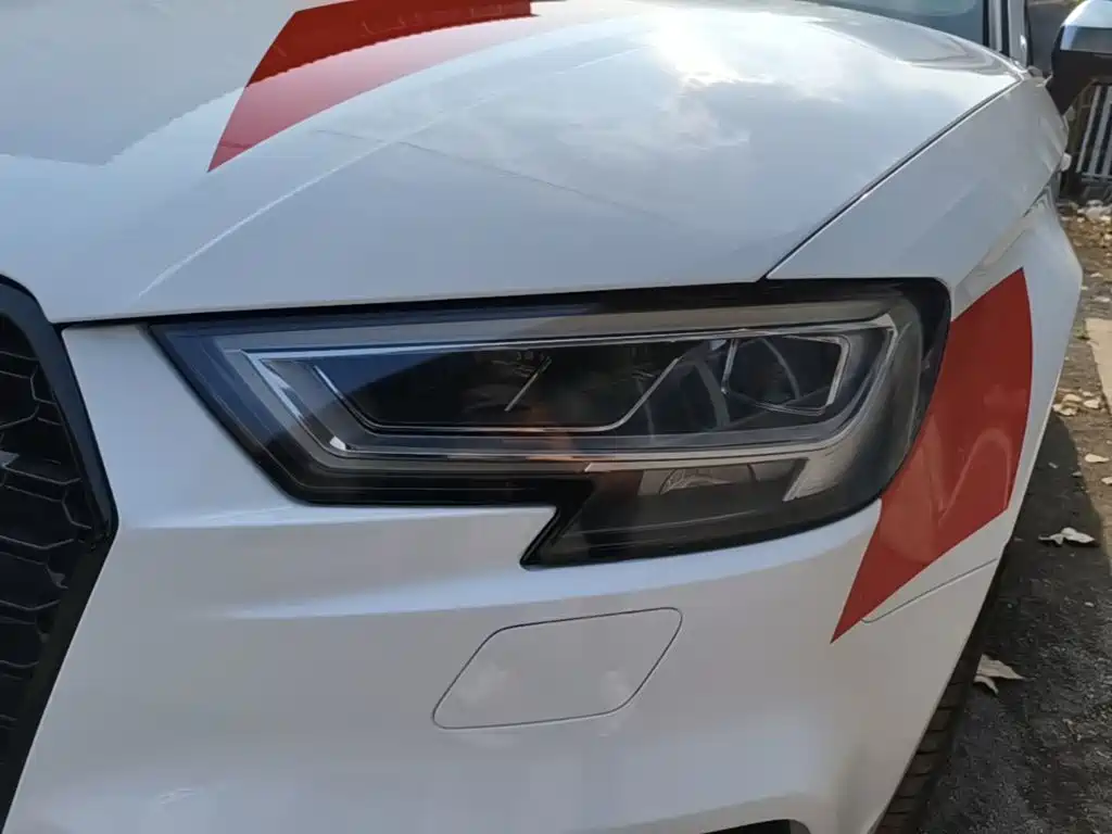 Audi S3 2018 — фото 24