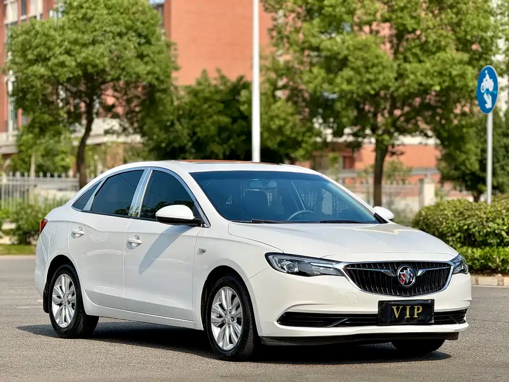 Buick Excelle 2021 — фото 3