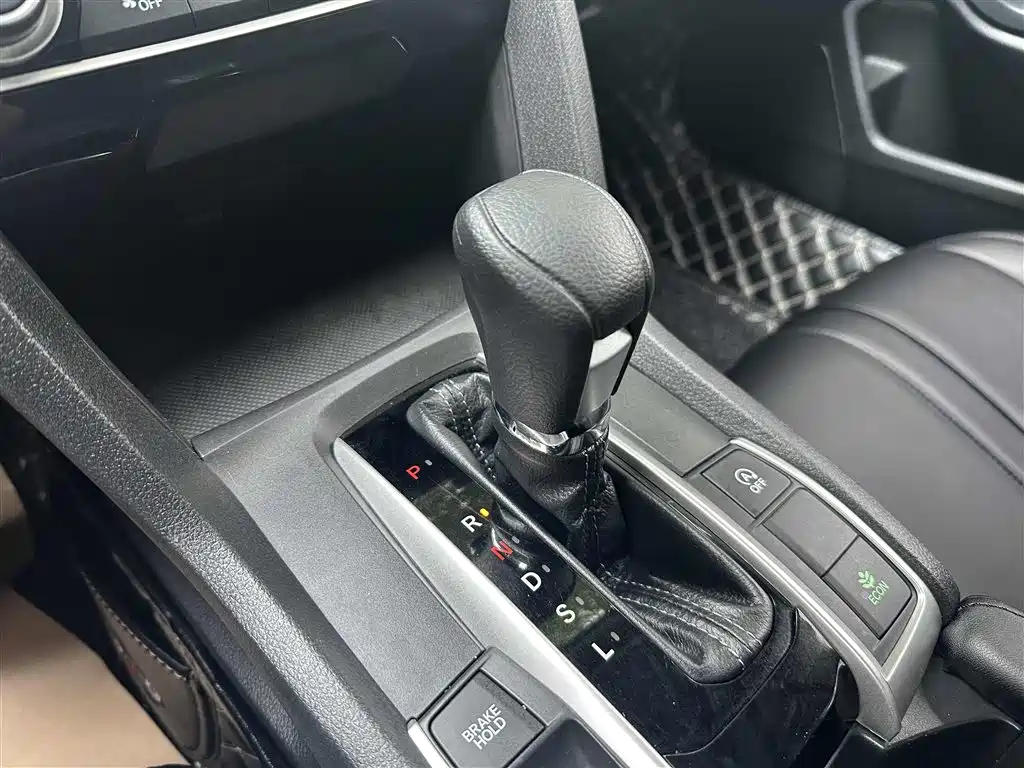 Honda Civic 2019 — фото 14