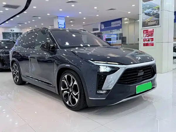 NIO ES8 2021
