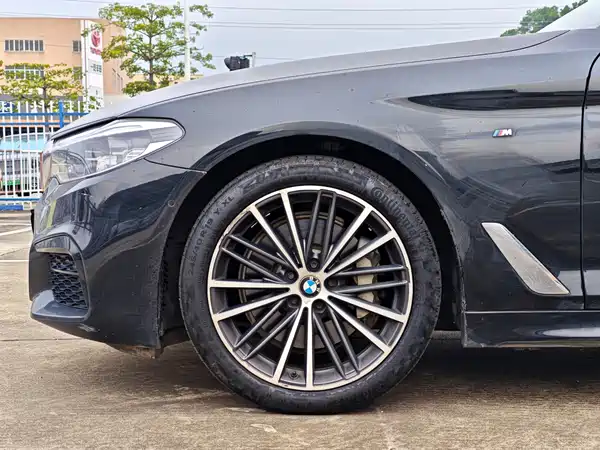 BMW 5 Series 2020