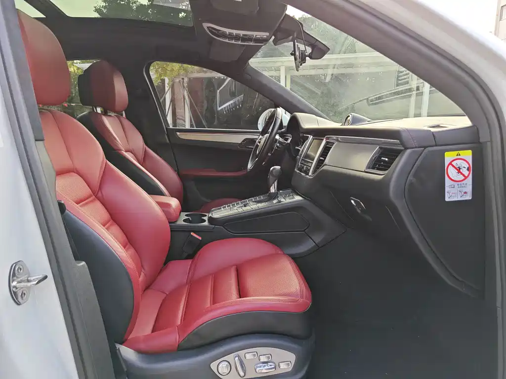 Porsche Macan 2015 — фото 24