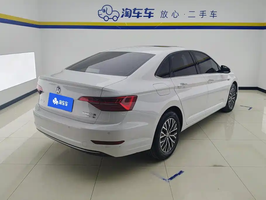 Volkswagen Sagitar 2020