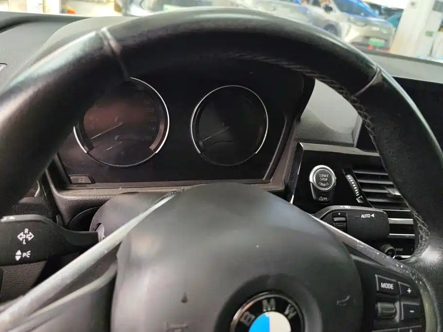 BMW 1 Series 2021 — фото 14