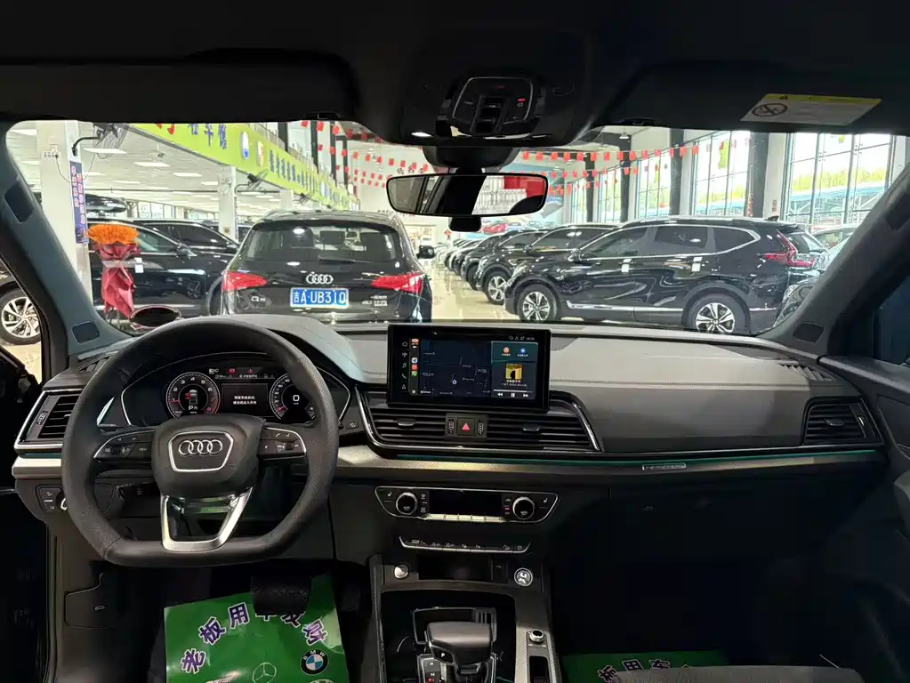 Audi Q5L Sportback 2022 — фото 15
