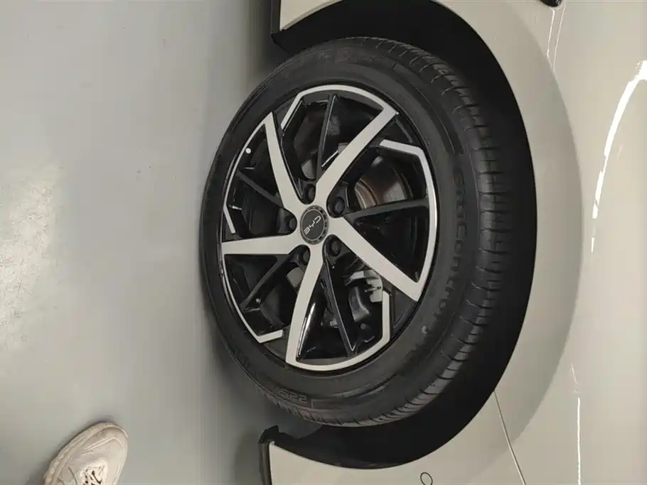 BYD Seal 07 DM-i 2025 — фото 6