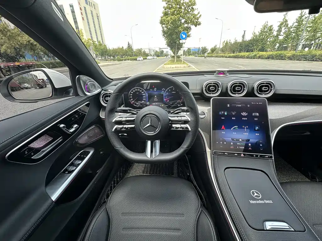 Mercedes-Benz C-Class 2022 — фото 11