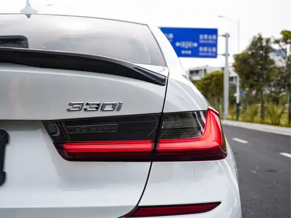 BMW 3 Series 2021