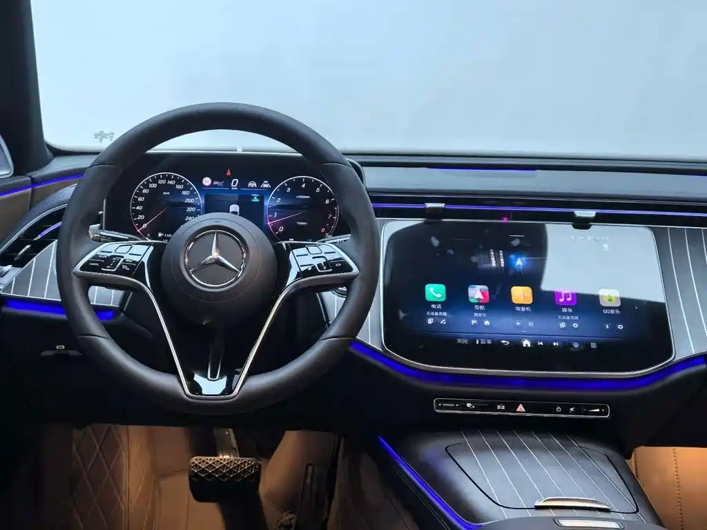 Mercedes-Benz E-Class 2025 — фото 13